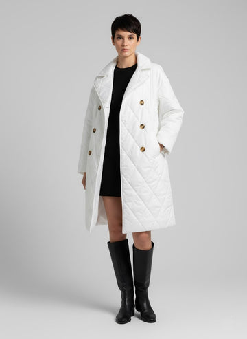 Beyaz Kapitone Kaban