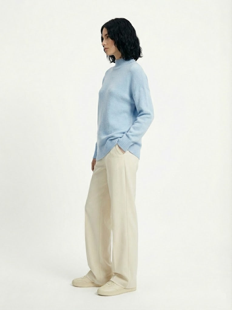 Bebek Mavisi Yarım Balıkçı Yaka Triko Kazak