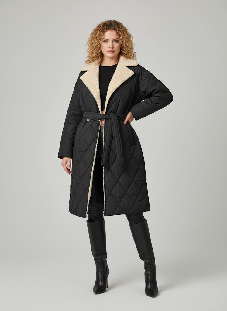 Siyah Yün Yakalı Kapitone Kaban